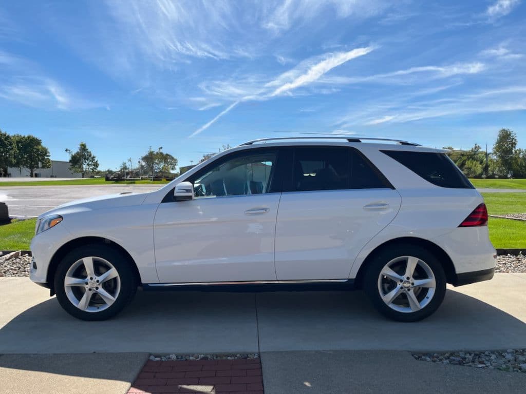 Photo 2 of 2016 Mercedes-Benz GLE GLE 350 4MATIC