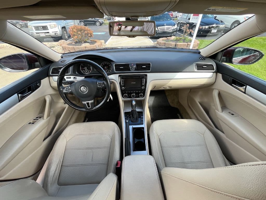 Photo 3 of 2012 Volkswagen Passat TDI SE