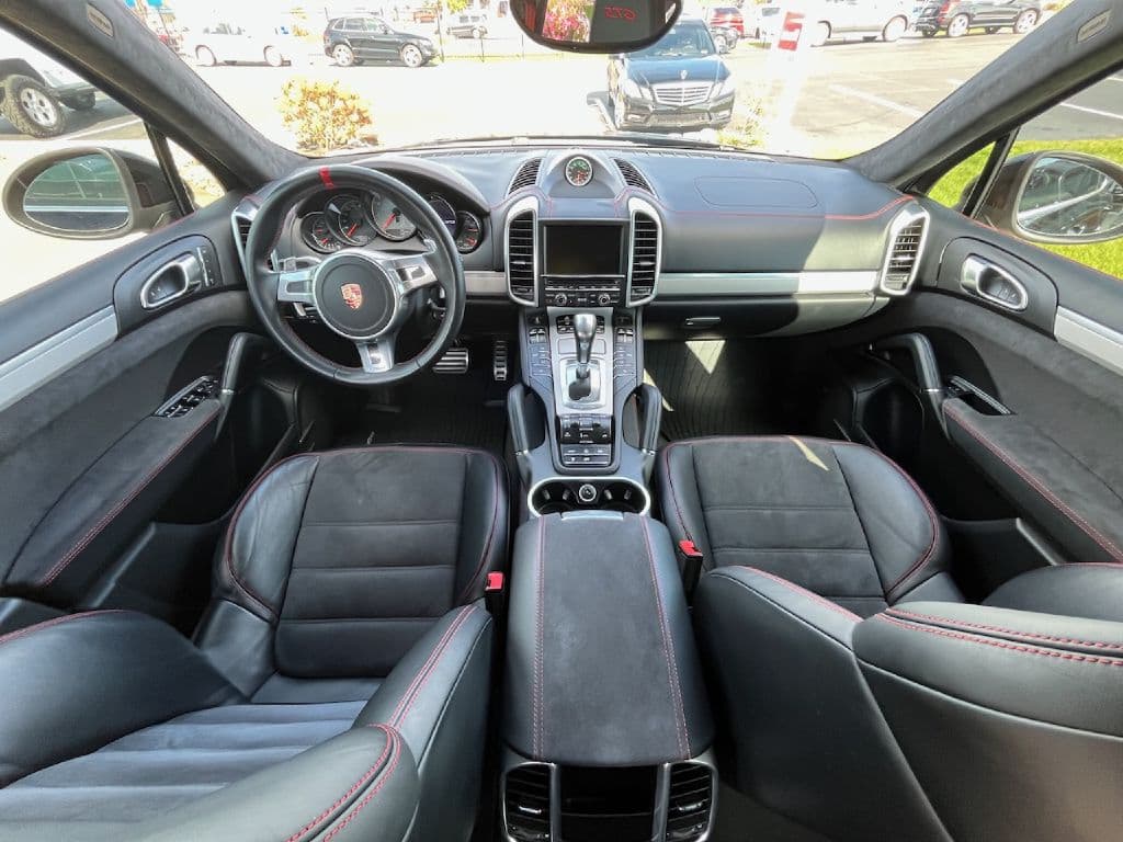 Photo 3 of 2014 Porsche Cayenne GTS